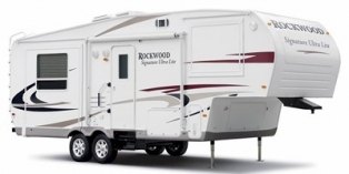 2009 Forest River Rockwood Signature Ultra Lite 8265WS
