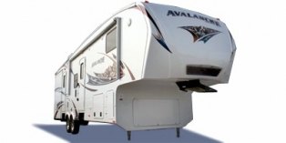 2010 Keystone Avalanche 330RE