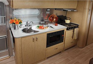 2012 airstream flying cloud 30 review