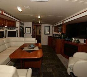 Winnebago Introduces InTable In New Sightseer at Tampa SuperShow