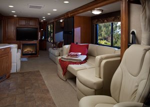 2013 Holiday Rambler Vacationer 32WBD Review | RV Guide