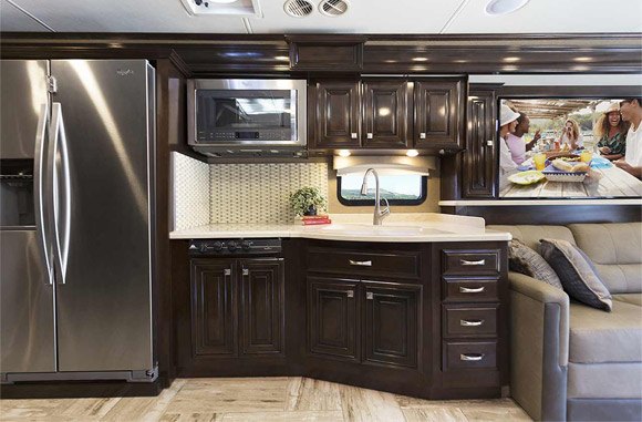 thor to unveil new floorplan for venetian motorhome at rvia trade show