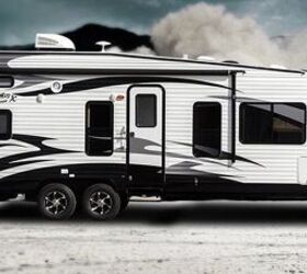 Pacific Coachworks to Display 2017 Models at California RV Show