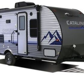 2021 Coachmen Catalina Summit Series 7 174FQS