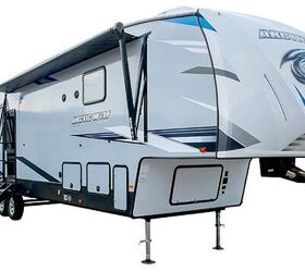 2022 Forest River Cherokee Arctic Wolf 3550 SUITE