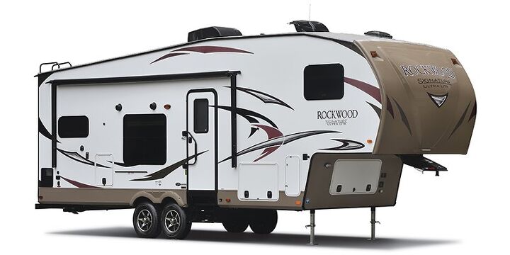 2017 Forest River Rockwood Signature Ultra Lite 8289WS
