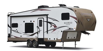 2017 Forest River Rockwood Signature Ultra Lite 8295WS