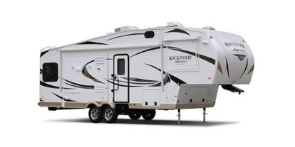 2015 Forest River Rockwood Signature Ultra Lite 8286WS