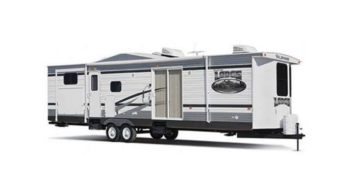 2014 Forest River Wildwood DLX 426 2B