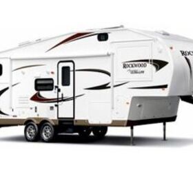 2011 Forest River Rockwood Signature Ultra Lite 8260WS