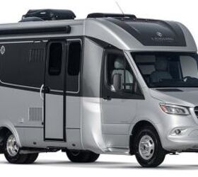 2022 Leisure Travel Vans Unity U24IB