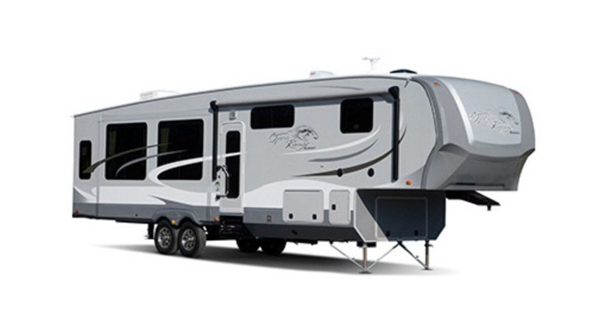 2015 Open Range Roamer RF 395BHS RV Guide