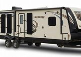 2016 Prime Time Manufacturing Lacrosse Luxury Lite 331 BHT