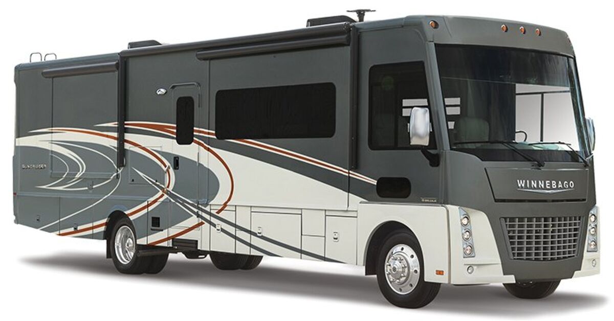 2017 Winnebago Suncruiser® 38Q | RV Guide