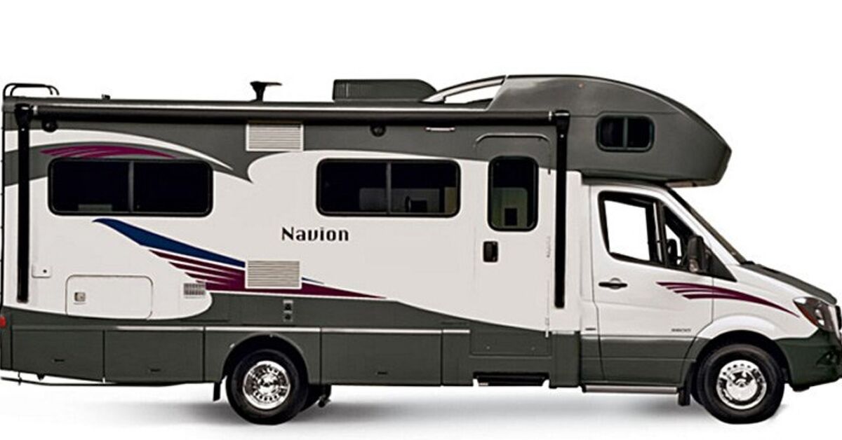 2016 Winnebago Navion 24V RV Guide