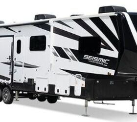 2025 Jayco Seismic Luxury Series 3815