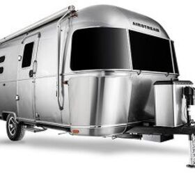 2026 Airstream Classic 30RB