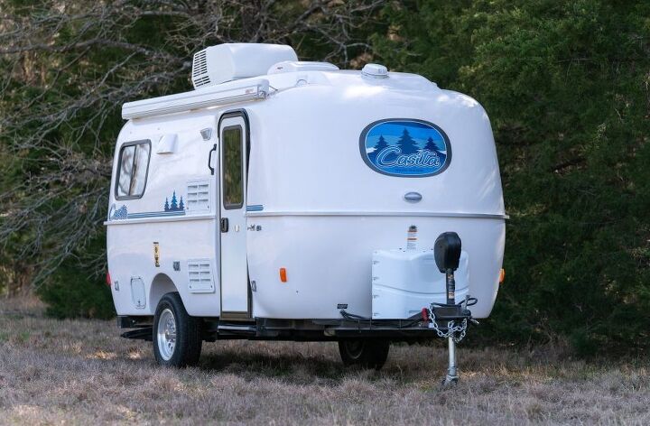 Scamp Model Scamp 16' vs Casita 17' Spirit : Which Trailer Is Right For You? | RV Guide